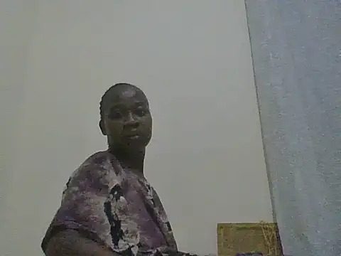 black queenberry online show from August 1, 8:08 pm