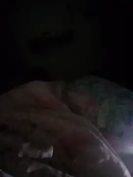 Snapshot of Suacadelinhaa28 chatting on August 1, 5:07 am Suacadelinhaa28 online show from August 1, 5:07 am