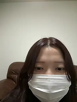 Snapshot of airi_08 chatting on August 6, 1:35 pm airi 08 online show from August 6, 1:35 pm