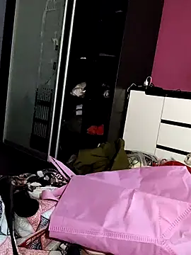 Snapshot of Karinaskyx chatting on August 8, 2:08 pm Karinaskyx online show from August 8, 2:08 pm