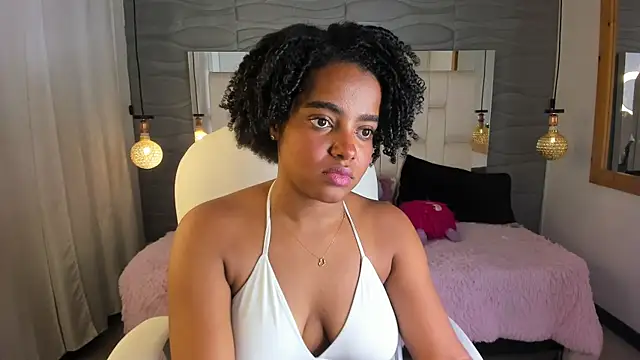 Snapshot of Sofi_Skype chatting on August 4, 2:52 pm Sofi Skype online show from August 4, 2:52 pm