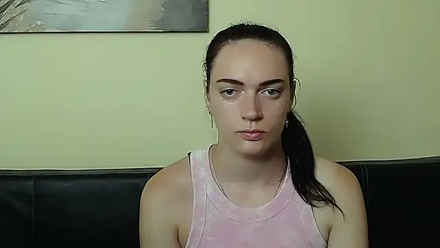 Snapshot of _Neoma_X chatting on August 4, 9:34 am Neoma X online show from August 4, 9:34 am