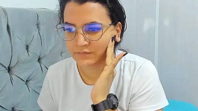 MARILYN GARCIA online show from January 19, 1:55 pm