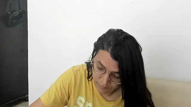 MARILYN GARCIA online show from February 27, 7:04 pm