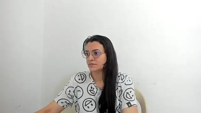 MARILYN GARCIA online show from September 10, 1:33 pm