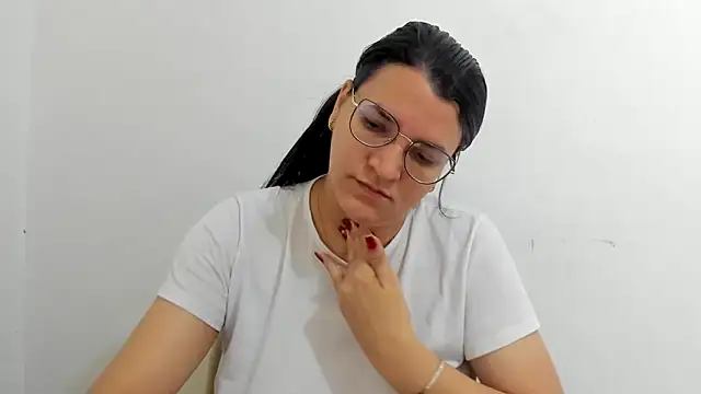 MARILYN GARCIA online show from September 12, 12:49 pm