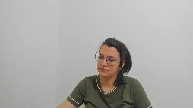 MARILYN GARCIA online show from October 4, 1:42 pm