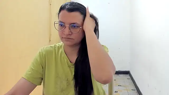 MARILYN GARCIA online show from October 18, 2:07 pm