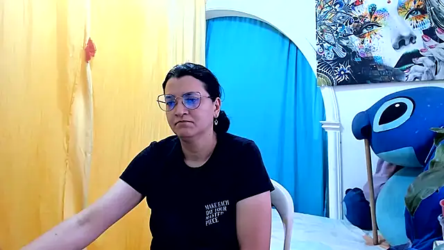 Snapshot of MARILYN_GARCIA chatting on August 2, 4:05 pm MARILYN GARCIA online show from August 2, 4:05 pm
