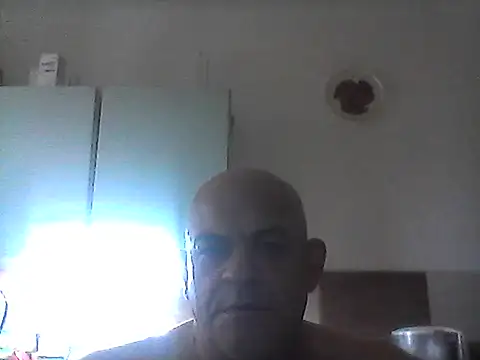 Snapshot of jolmasz31 chatting on August 7, 2:19 pm jolmasz31 online show from August 7, 2:19 pm