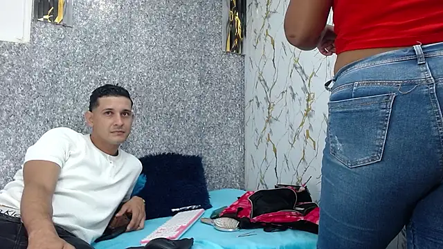 Snapshot of Sofi_xxx19 chatting on August 7, 1:07 am Sofi xxx19 online show from August 7, 1:07 am