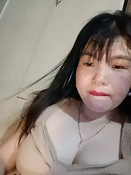 Snapshot of Misa-cute chatting on August 9, 4:17 am Misa-cute online show from August 9, 4:17 am