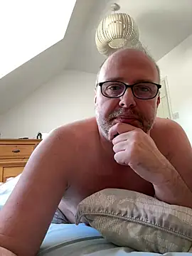 Snapshot of andyjxx chatting on August 8, 12:18 pm andyjxx online show from August 8, 12:18 pm