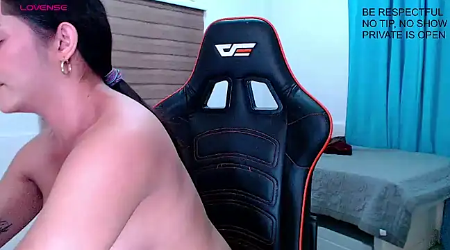 Snapshot of ava_sheeks chatting on December 11, 6:52 pm ava sheeks online show from December 11, 6:52 pm