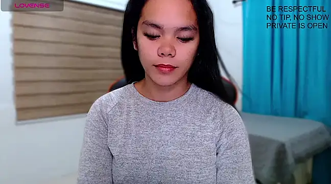 Snapshot of ava_sheeks chatting on December 18, 3:44 pm ava sheeks online show from December 18, 3:44 pm