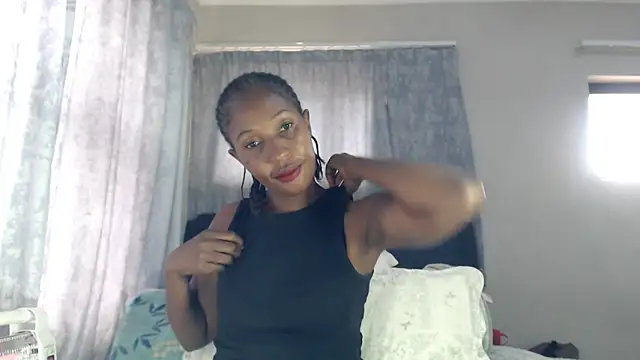 Snapshot of leanna23 chatting on April 23, 1:02 pm leanna23 online show from April 23, 1:02 pm