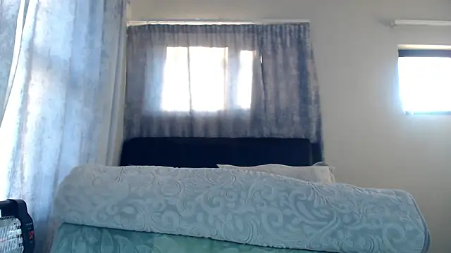 Snapshot of leanna23 chatting on May 23, 5:12 am leanna23 online show from May 23, 5:12 am