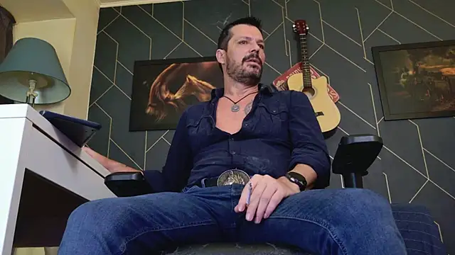 ChrisKox online show from April 3, 4:43 am