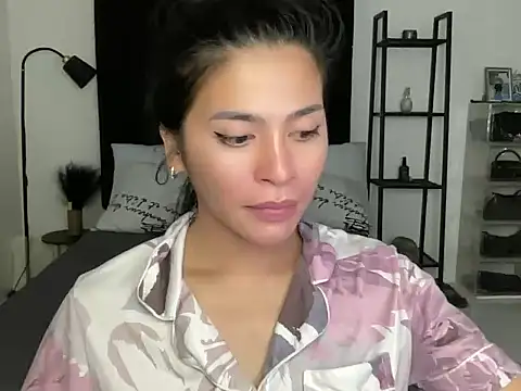 your bianca69 online show from December 24, 4:00 am