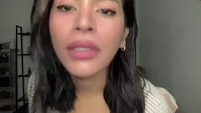 your bianca69 online show from April 1, 12:33 am