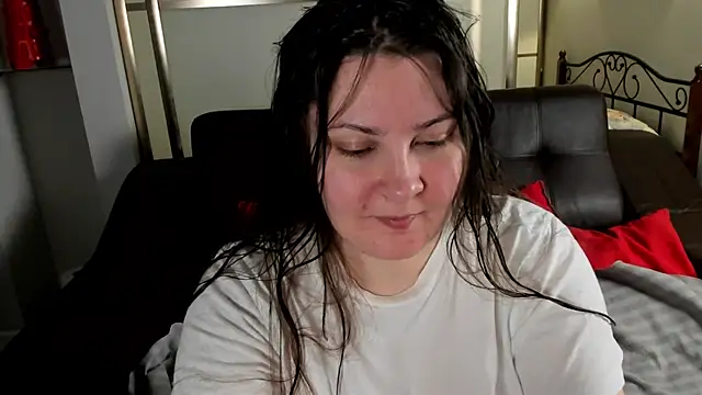 MarySwon online show from December 25, 5:15 pm