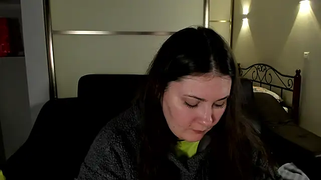 MarySwon online show from February 14, 5:36 pm