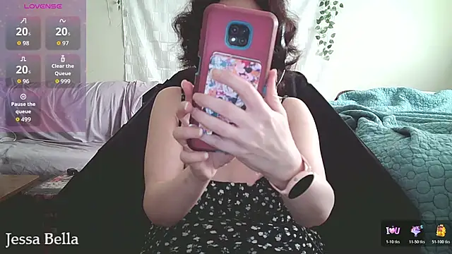 Snapshot of JessaBella chatting on April 30, 3:07 pm JessaBella online show from April 30, 3:07 pm