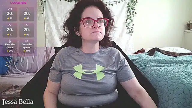 Snapshot of JessaBella chatting on May 1, 4:55 pm JessaBella online show from May 1, 4:55 pm