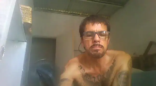 Snapshot of el_principe_hot chatting on February 23, 6:56 pm el principe hot online show from February 23, 6:56 pm