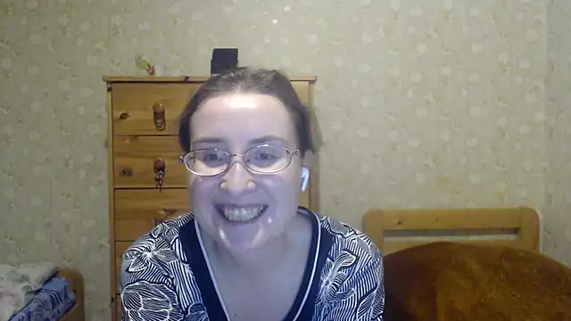 Smart Rose online show from February 11, 12:59 am