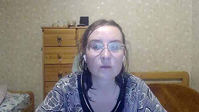 Smart Rose online show from March 4, 11:00 pm