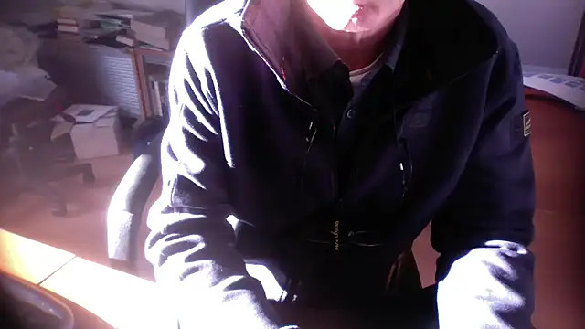 Snapshot of outlaw200 chatting on January 6, 11:51 am outlaw200 online show from January 6, 11:51 am