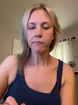 Snapshot of Kay_Cakes chatting on July 15, 2:22 pm Kay Cakes online show from July 15, 2:22 pm