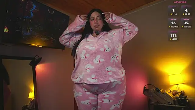 coraline latin online show from July 26, 10:38 pm