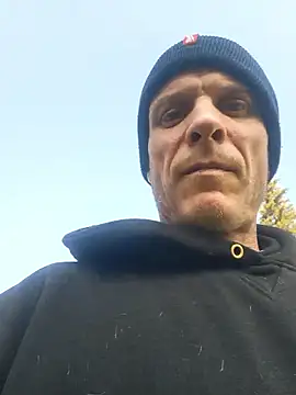 Snapshot of 415cali925 chatting on February 3, 8:58 pm 415cali925 online show from February 3, 8:58 pm