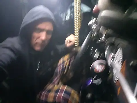 Snapshot of 415cali925 chatting on February 22, 2:24 am 415cali925 online show from February 22, 2:24 am