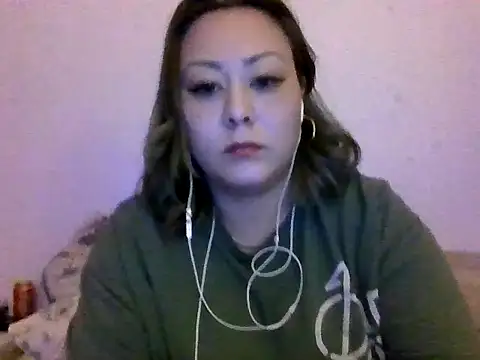 Snapshot of YOUNGFLICKA chatting on November 19, 5:40 am YOUNGFLICKA online show from November 19, 5:40 am