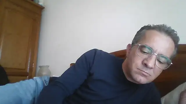 Snapshot of CarlosRocha73 chatting on May 3, 11:05 am CarlosRocha73 online show from May 3, 11:05 am