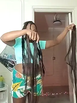 Snapshot of Xochillovemoney2 chatting on October 29, 3:42 am Xochillovemoney2 online show from October 29, 3:42 am