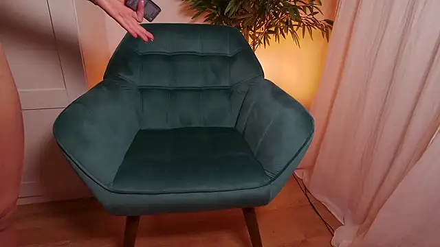 StracciaStella- online show from February 12, 5:41 pm