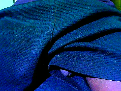 Snapshot of FriskyGender chatting on October 20, 2:28 pm FriskyGender online show from October 20, 2:28 pm