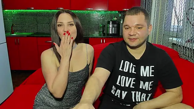 sladkayapara2019 online show from April 14, 6:19 am