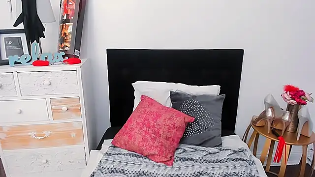 sweetMariina online show from January 8, 8:06 am