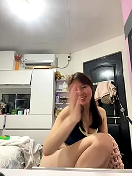 Snapshot of asianmystery203 chatting on October 26, 1:00 am asianmystery203 online show from October 26, 1:00 am