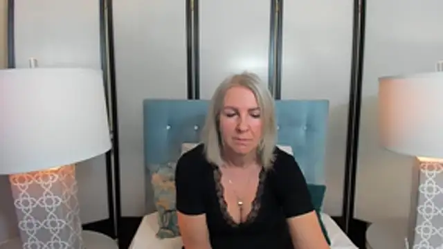Snapshot of EricaTop chatting on April 20, 5:37 pm EricaTop online show from April 20, 5:37 pm