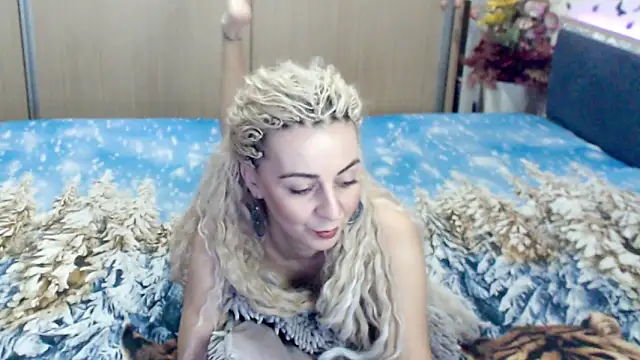 Snapshot of MirabelaSweet chatting on March 18, 4:37 pm MirabelaSweet online show from March 18, 4:37 pm