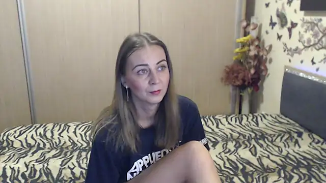 MirabelaSweet online show from February 14, 9:50 am