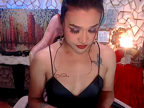 Snapshot of AsianMariaTs chatting on April 30, 2:12 pm AsianMariaTs online show from April 30, 2:12 pm