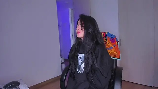 Lisegg  online show from November 18, 8:13 pm