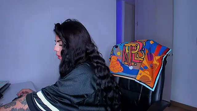 Lisegg  online show from March 25, 1:06 pm